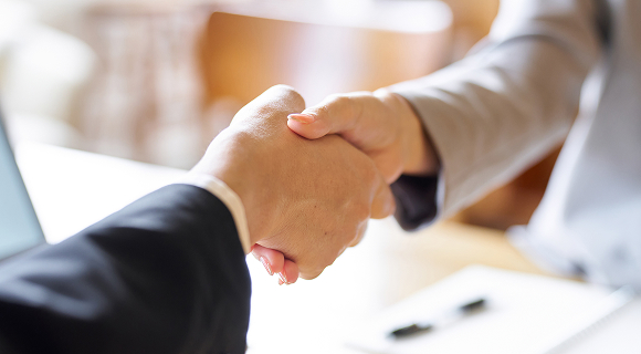 アウラのサービス